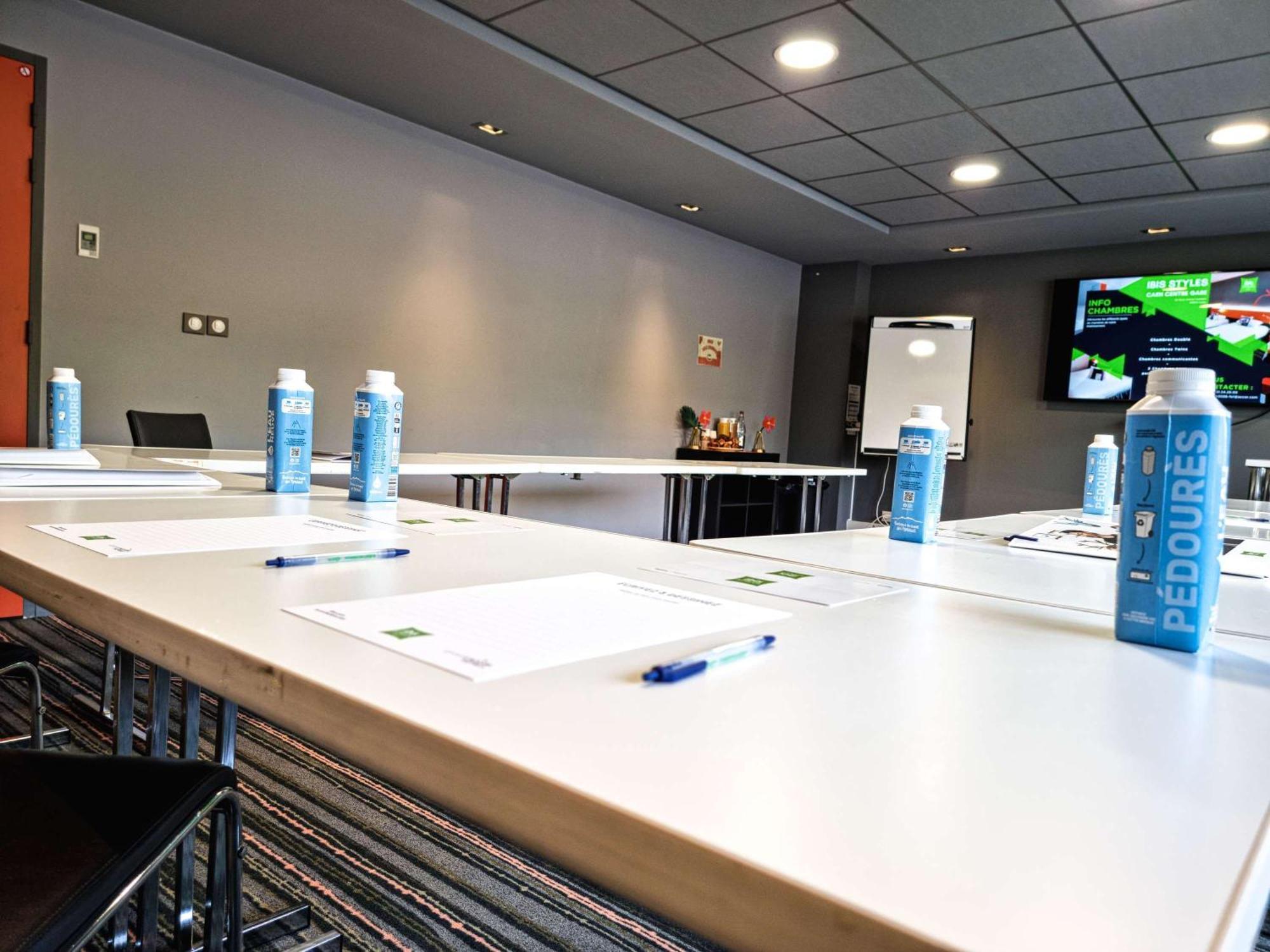 Ibis Styles Caen Centre Gare Ξενοδοχείο Εξωτερικό φωτογραφία
